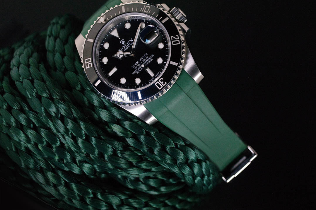 Differences between the 16610 AND ROLEX 116610