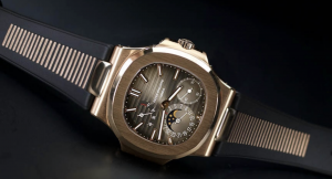 The Ultimate Rubber B GoldMatic - The First Rubber Strap with 18k Gold for Patek Philippe
