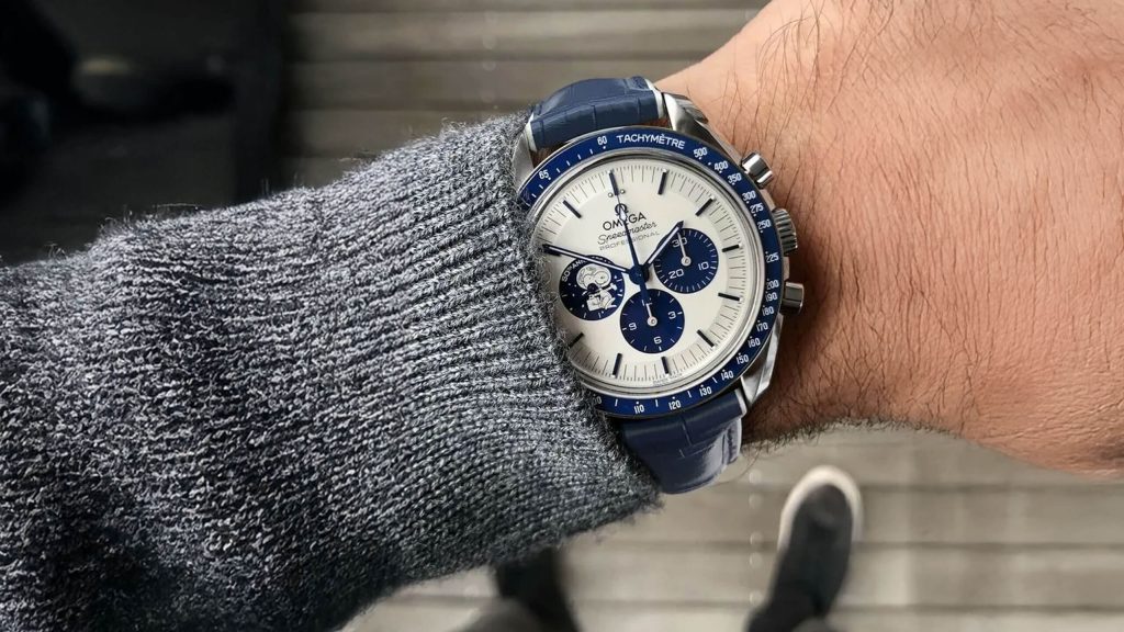 Precision Meets Tribute: Rubber B Straps for the Omega Speedmaster Snoopy 42mm Precision Meets Tribute: Rubber B Straps for the Omega Speedmaster Snoopy 42mm