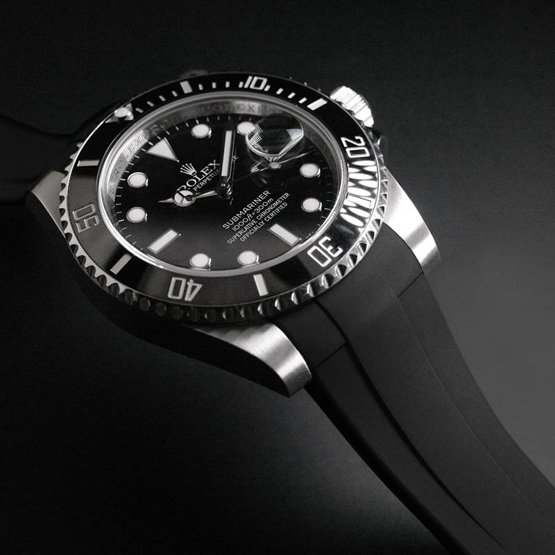 rolex submariner with black rubber strap